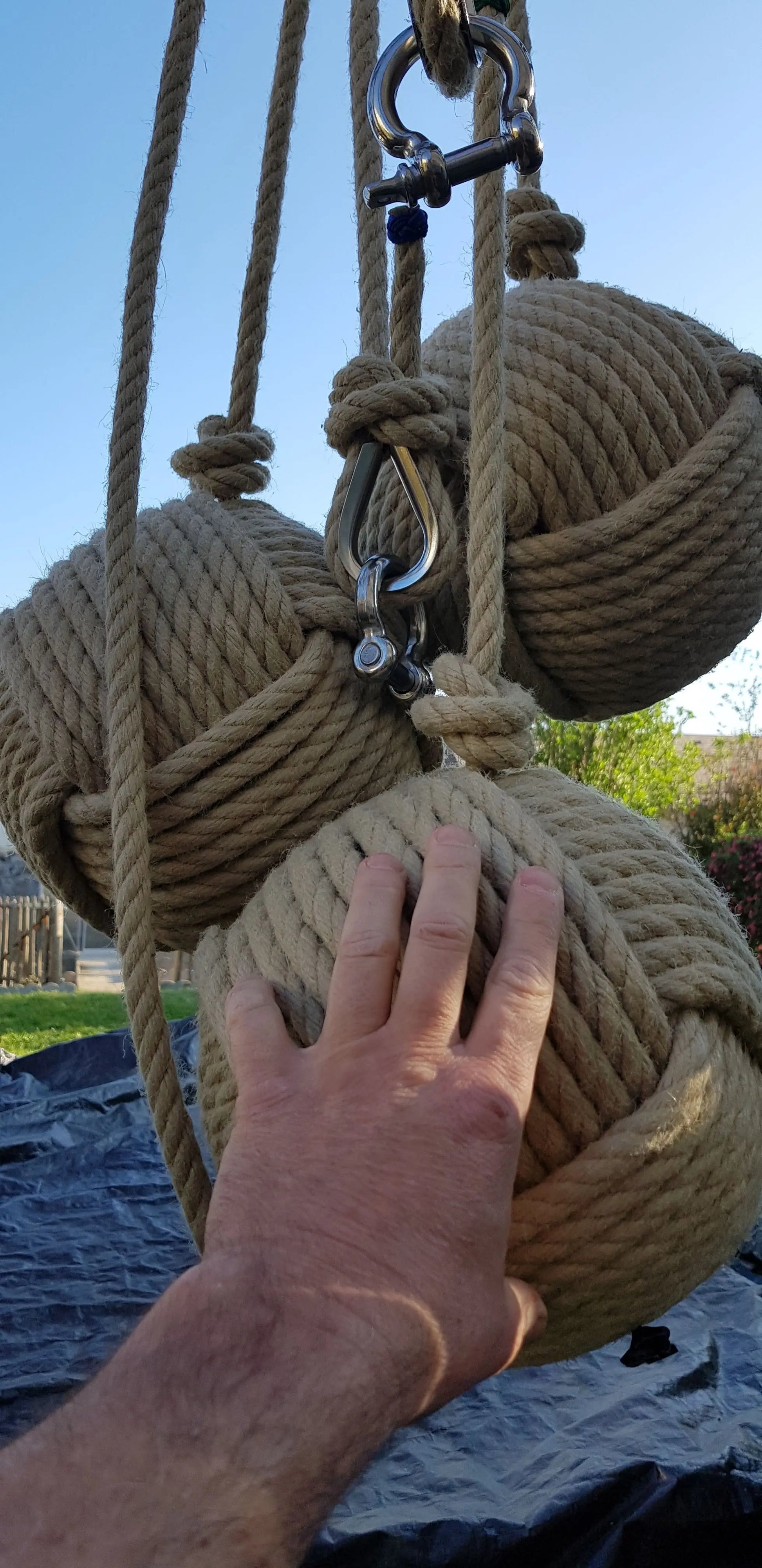 Balançoire Pomme de Touline | La Balançoire Aux fils des Noeuds