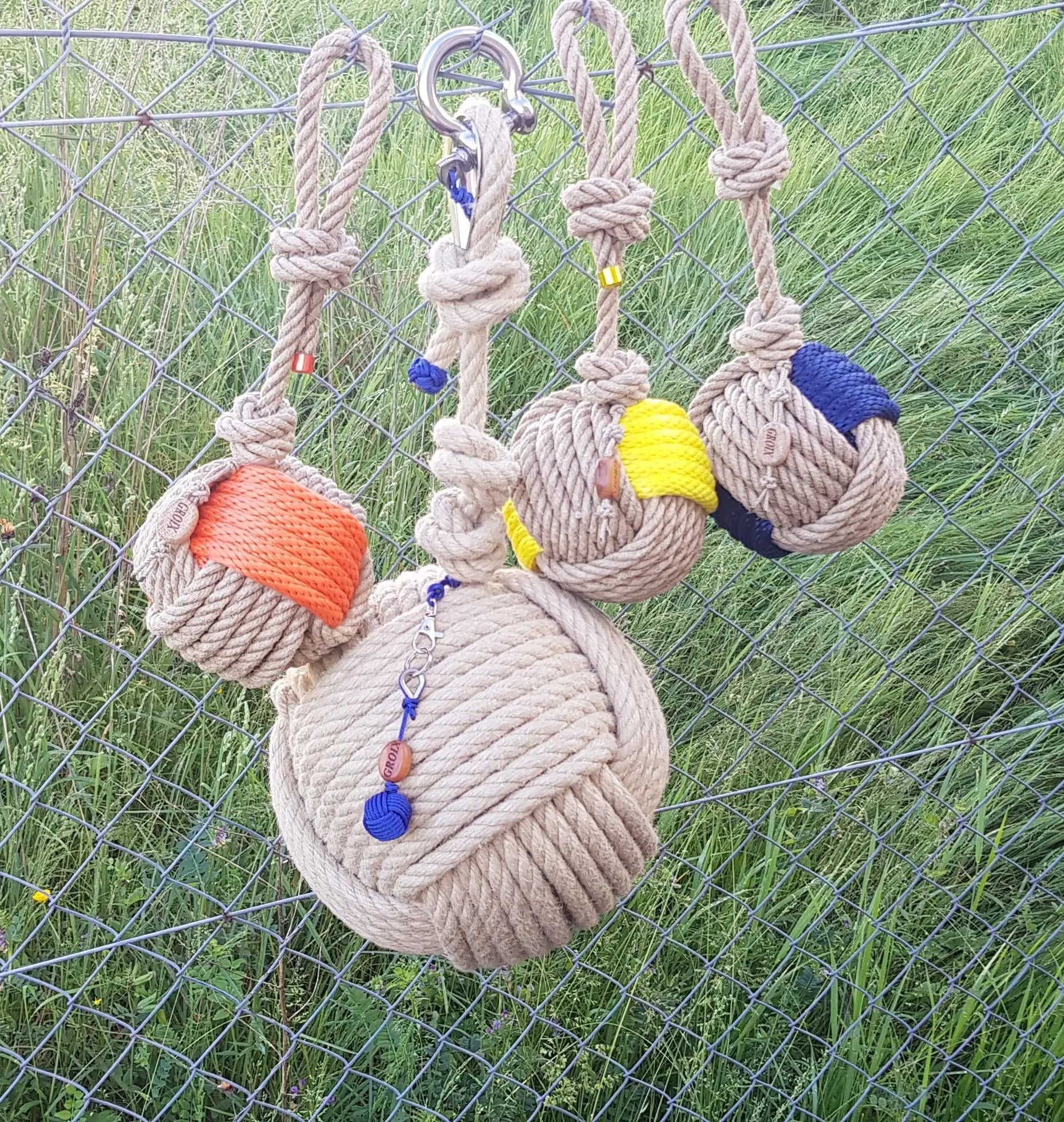 Balançoire Pomme de Touline | La Balançoire Aux fils des Noeuds