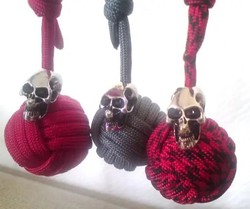 Porte clef crane Pomme de touline personnalisable - Objet décoration fabrication artisanale made in Corrèze by Aux fils des noeuds