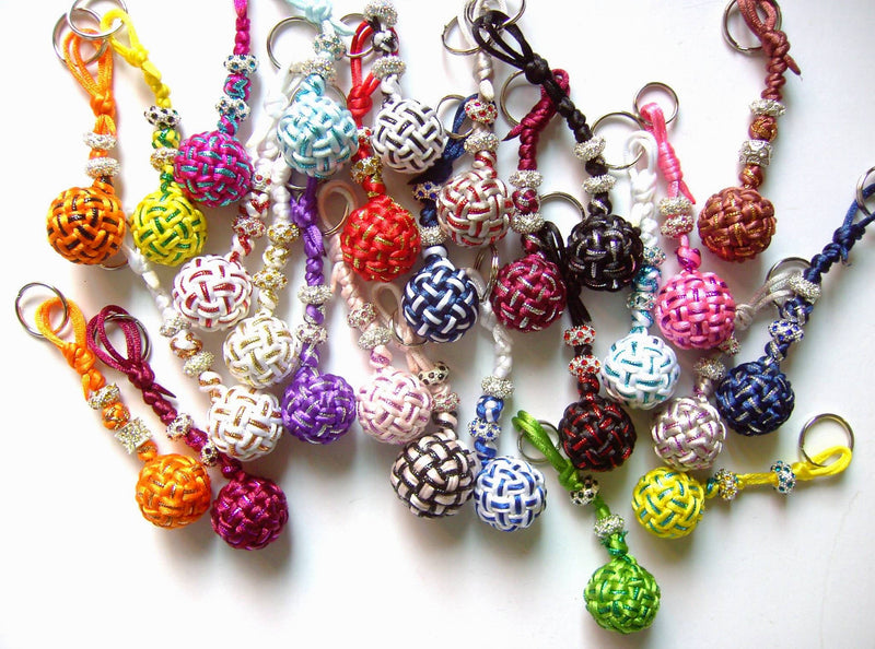 Bijoux-Fantaisies Aux fils des noeuds