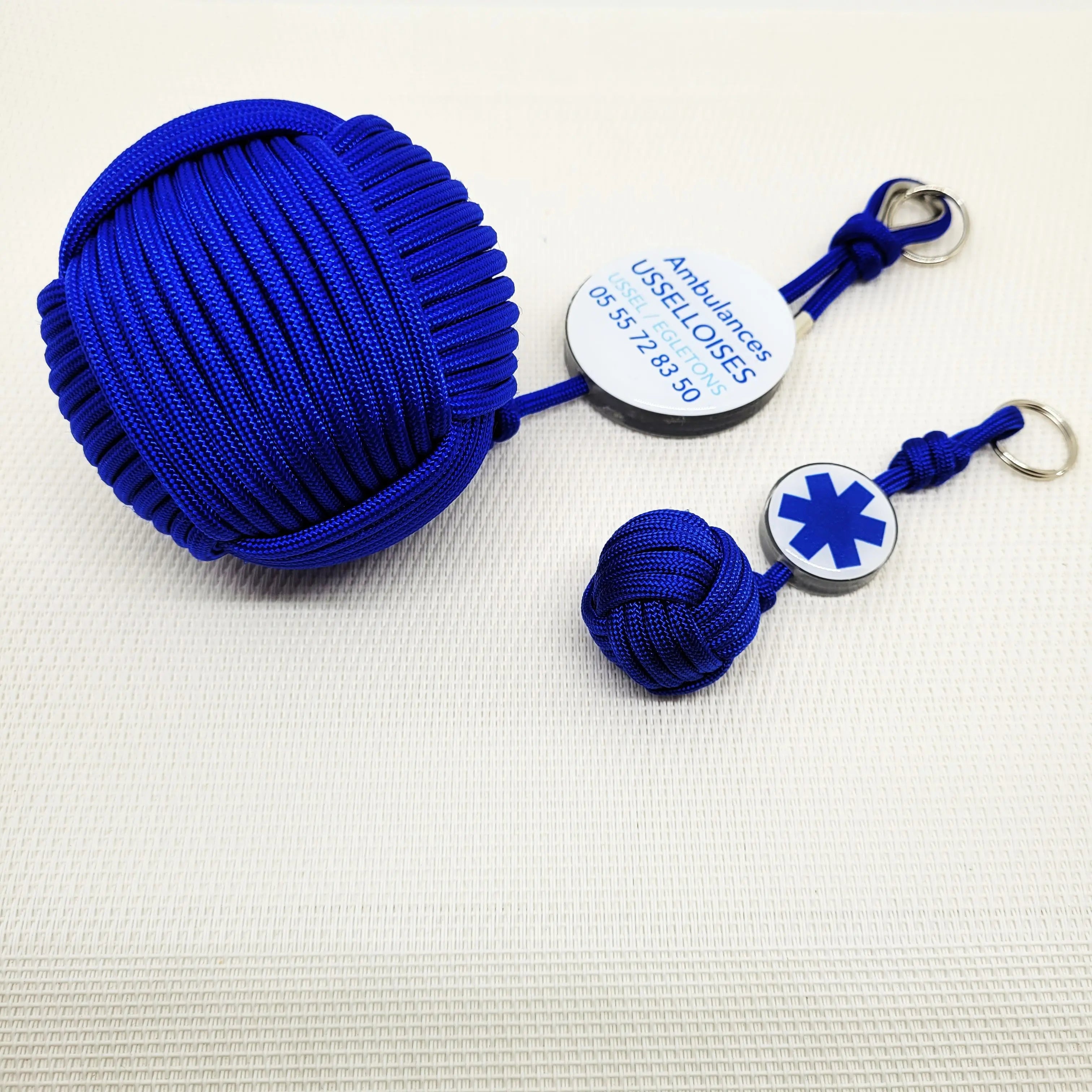 Porte-Clés Poing De Singe  P550 | Les Ambulanciers Aux fils des Noeuds