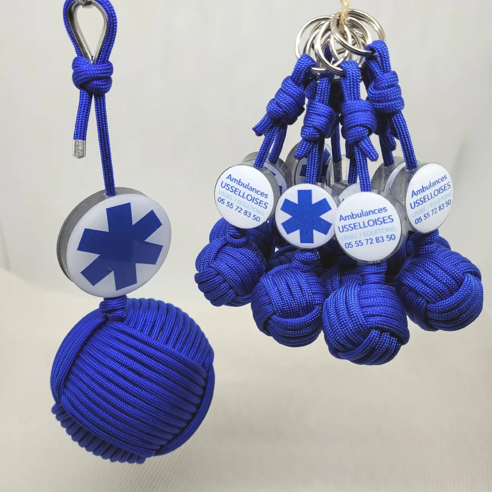 Porte-Clés Poing De Singe  P550 | Les Ambulanciers Aux fils des Noeuds