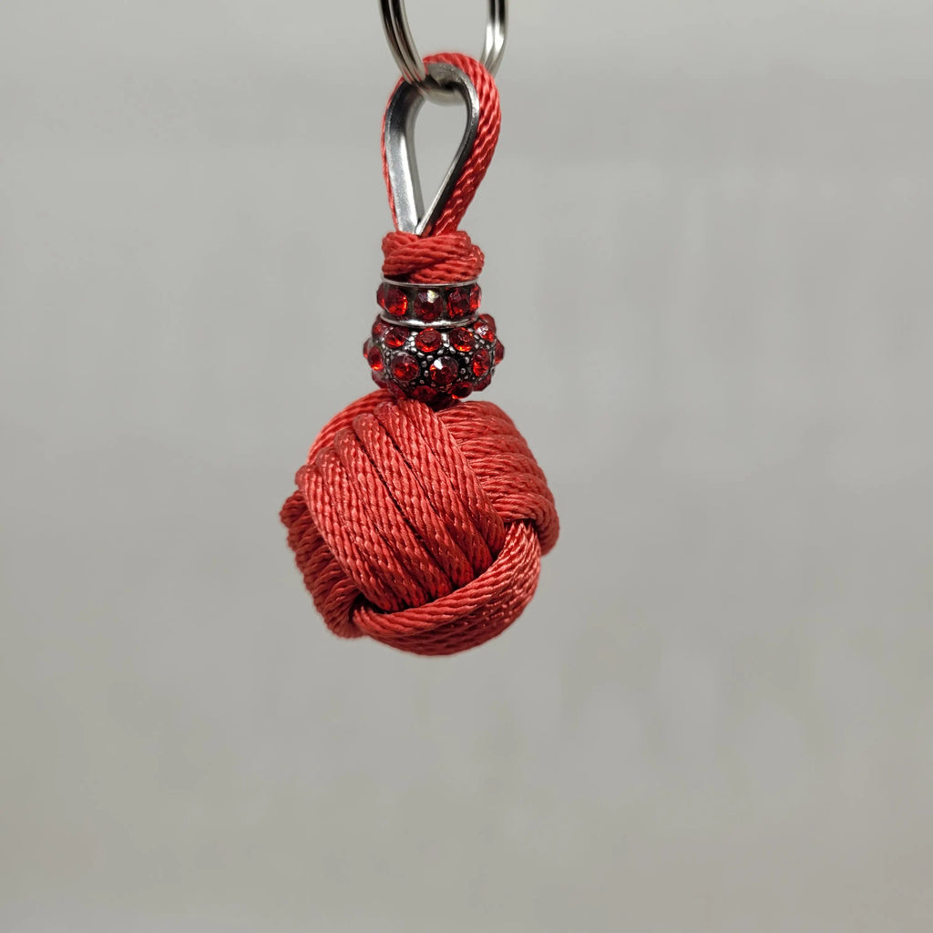 Porte-clés Bijoux Pomme de Touline | Tresse Hélicoïdale | Saint-Valentin | Mini Strass Aux fils des Noeuds