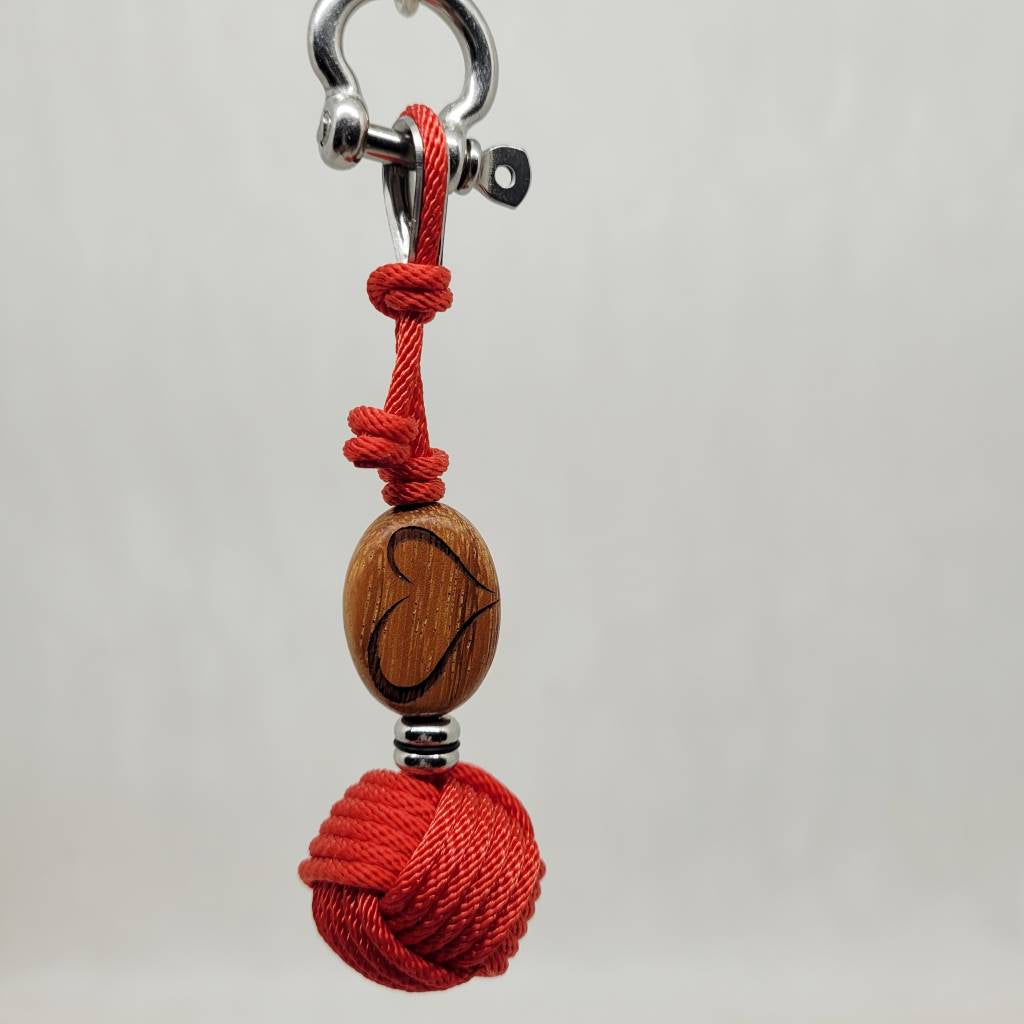 Porte clés Pomme de Touline - Bijoux spécial Saint Valentin - Coeur gravé by Aux fils des noueds