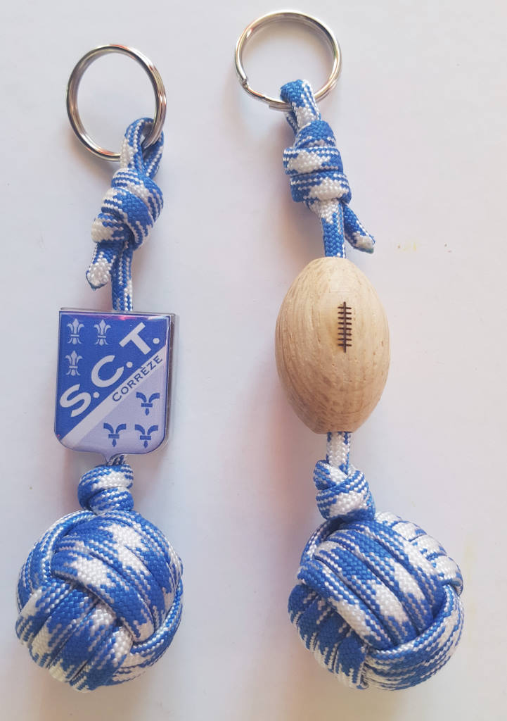 Porte clef rugby Pomme de touline personnalisable - Objet décoration fabrication artisanale made in Corrèze by Aux fils des noeuds