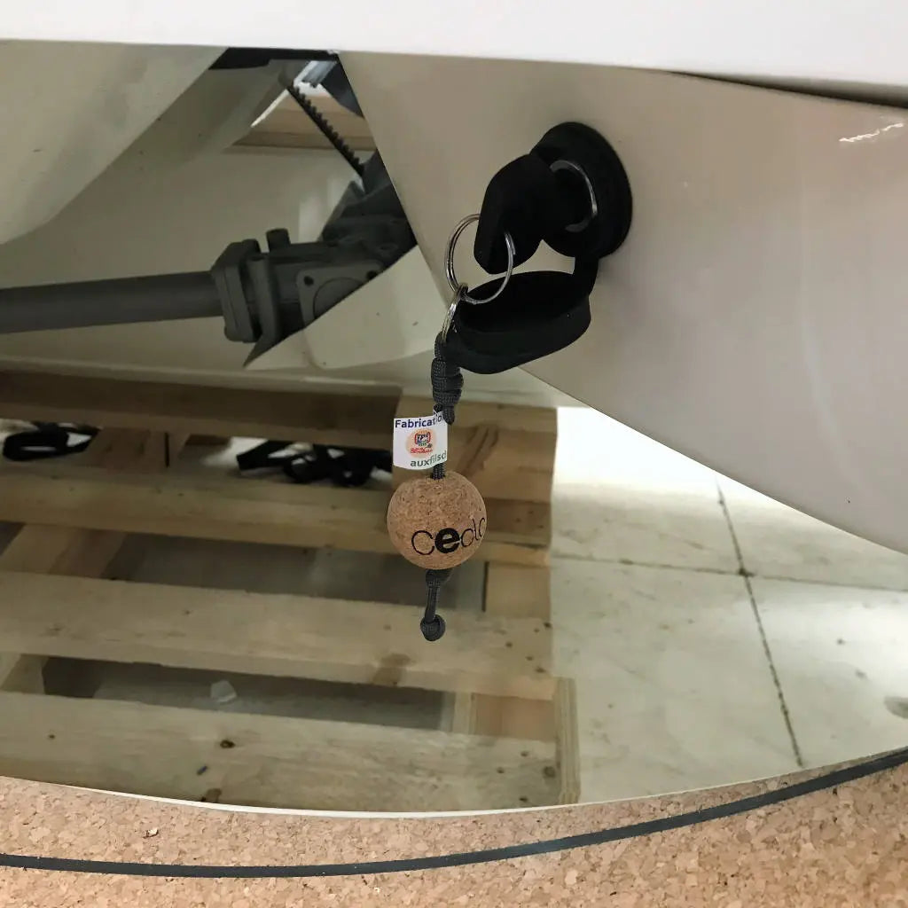 Porte clef flottant Pomme de touline personnalisable - fabrication artisanale made in Corrèze by Aux fils des noeuds