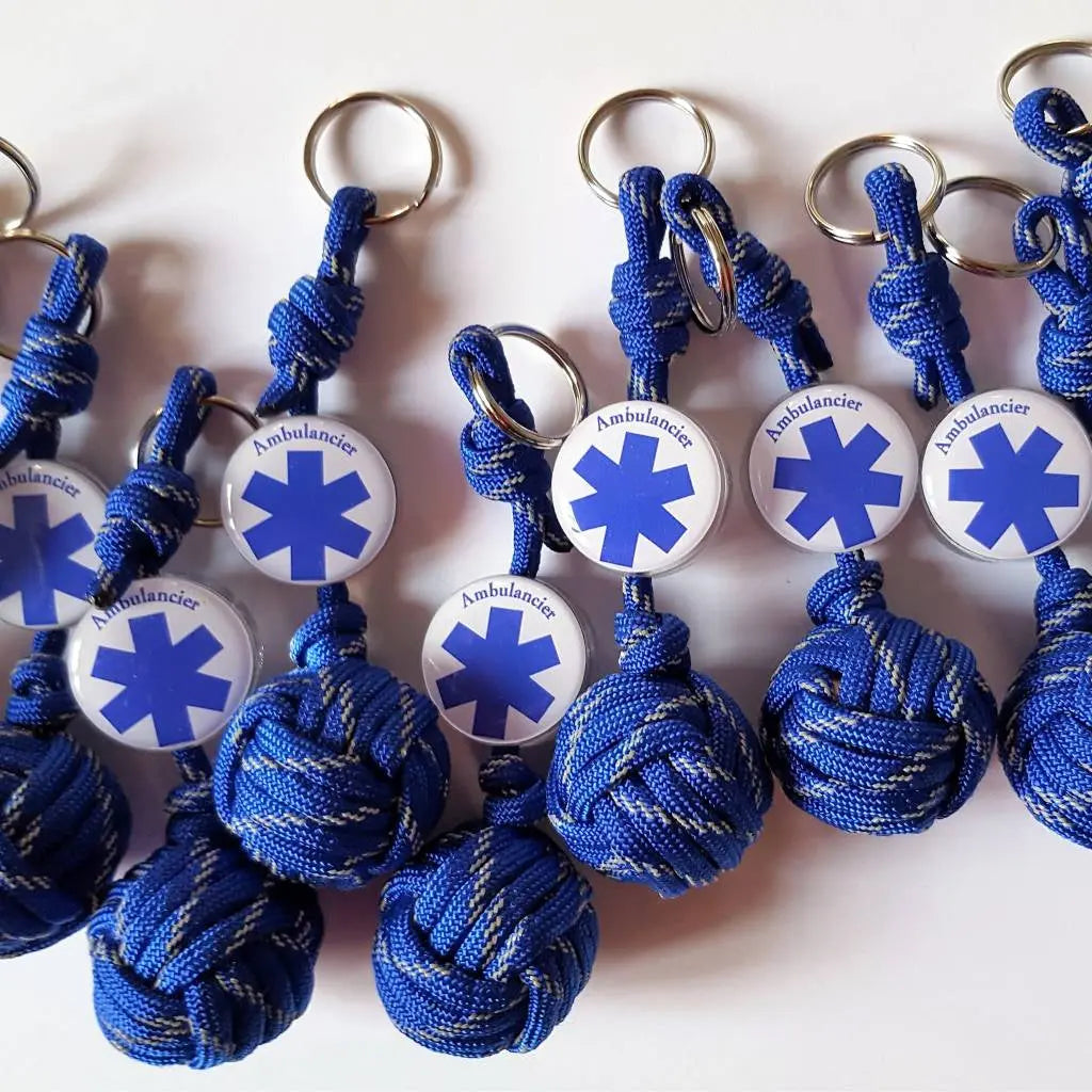 Porte clef ambulanciers Pomme de touline personnalisable - Objet décoration fabrication artisanale made in Corrèze by Aux fils des noeuds