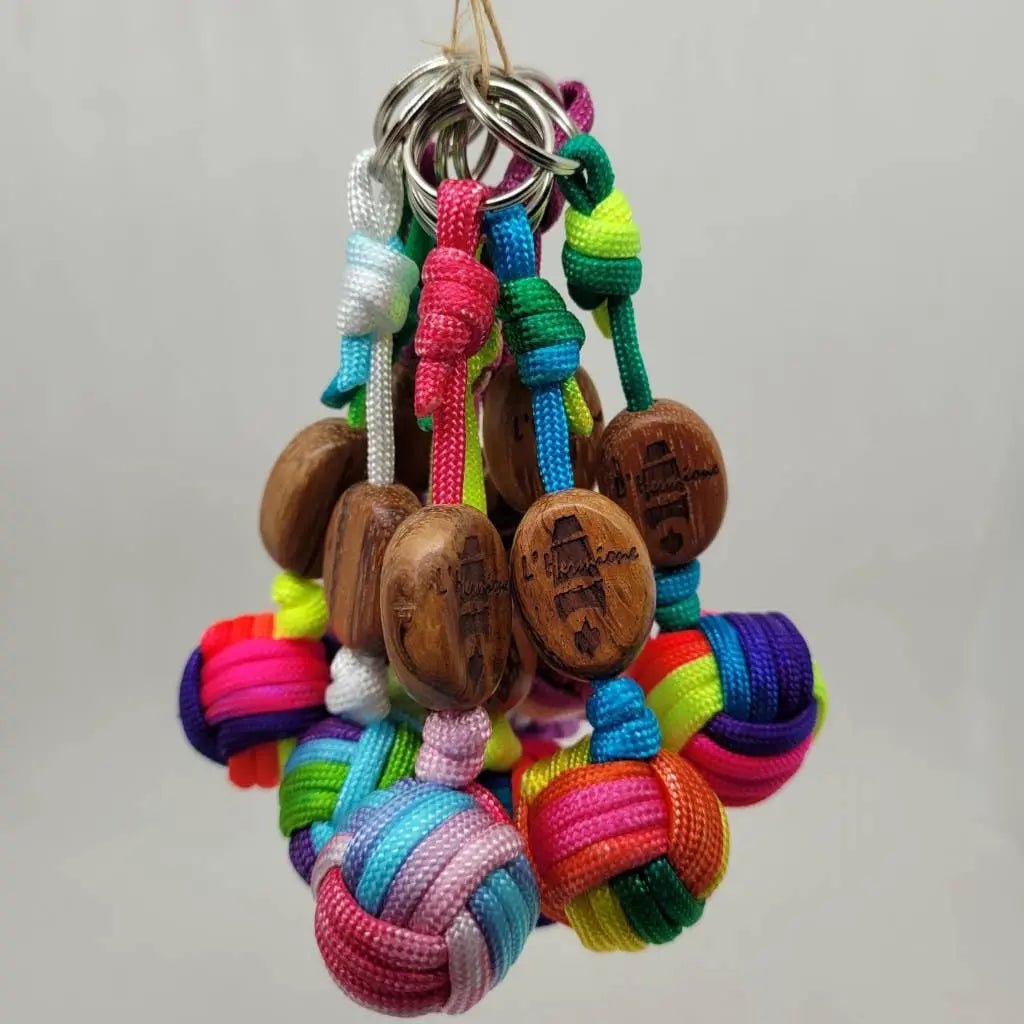 Porte clef Pomme de touline paracorde personnalisable - Objet décoration fabrication artisanale made in Corrèze by Aux fils des noeuds