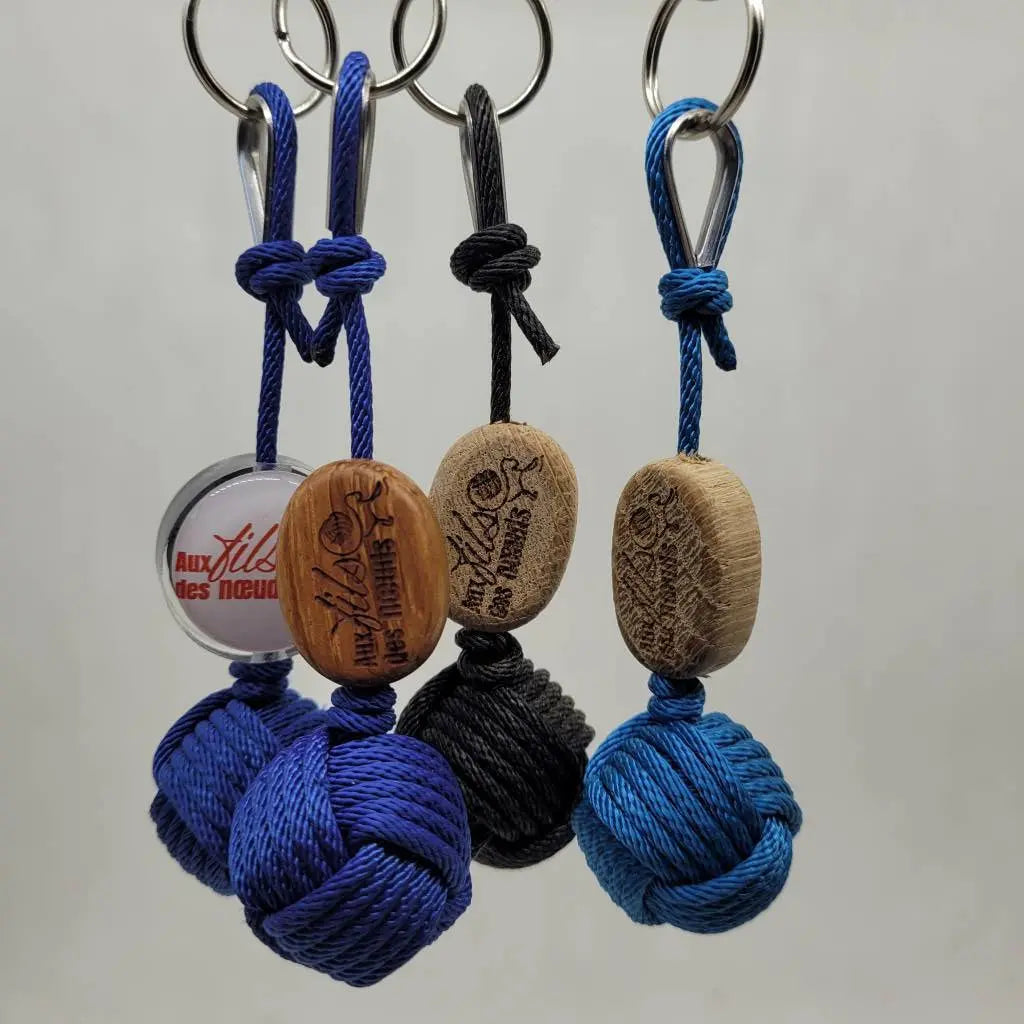 Porte clef Pomme de touline paracorde personnalisable - Objet décoration fabrication artisanale made in Corrèze by Aux fils des noeuds