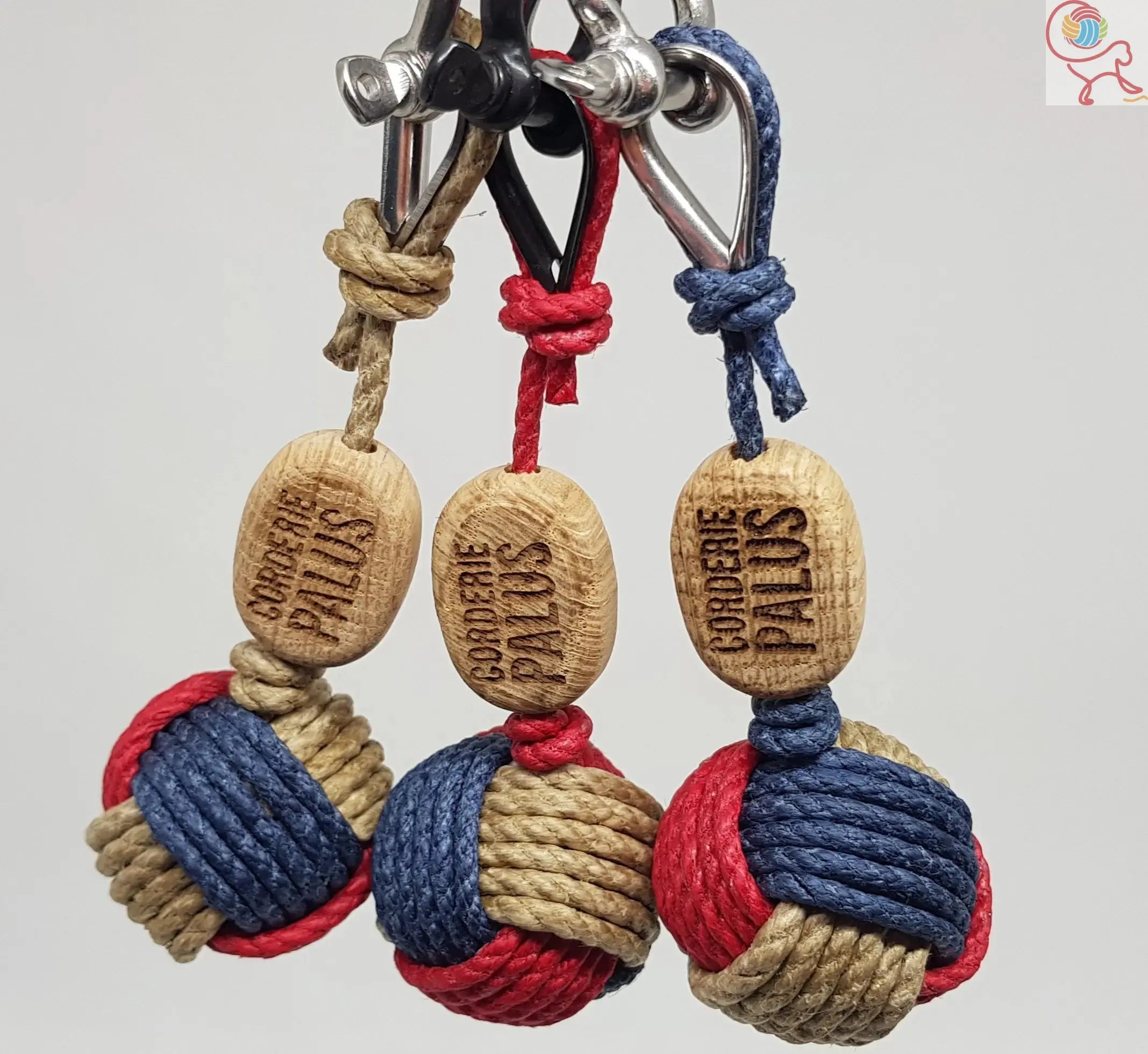 Porte clef Pomme de touline chanvre tricolore personnalisable fabrication artisanale made in Corrèze by Aux fils des noeuds