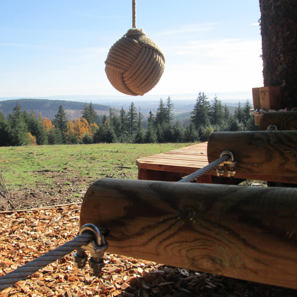 Balançoire Pomme de touline personnalisable - Objet décoration fabrication artisanale made in Corrèze by Aux fils des noeuds